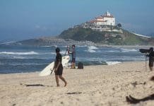 Grandes nomes do surf agitam Saquarema neste sábado