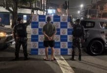 Polícia prende homem apontado como elo entre TCP e milícia na Maré