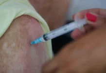 Rio amplia Pneumo 20 para idosos com 85 anos ou mais