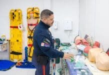Maricá reinaugura base do SAMU com novas ambulâncias e estrutura