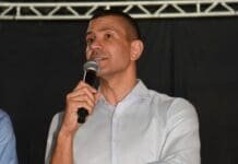 TSE anula votos de Garotinho e Douglas Ruas passa dos 50% no RJ