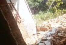 Casa desaba e seis pessoas escapam ilesas em Bom Jesus do Itabapoana