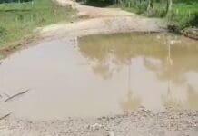 Estrada com lama e buracos afeta transporte escolar em São Pedro da Aldeia