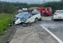 Colisão entre dois carros deixa dois mortos na BR-393, em Barra do Piraí