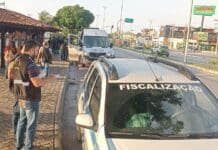 Van é autuada por transporte irregular de passageiros em Rio das Ostras